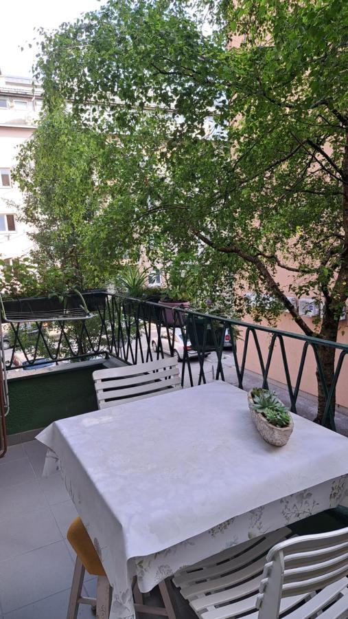 Apartman Jaki Zagreb Exteriör bild