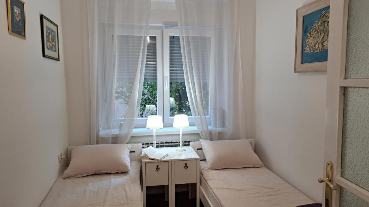 Apartman Jaki Zagreb Exteriör bild
